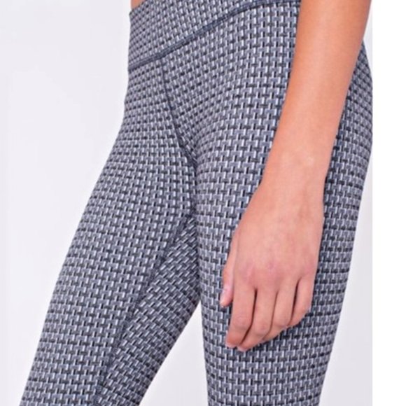 Ivivva Digi Weave Rhythmic Tight - Picture 4 of 12